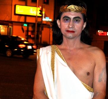 Day 315 - Jorge in front of royal palace